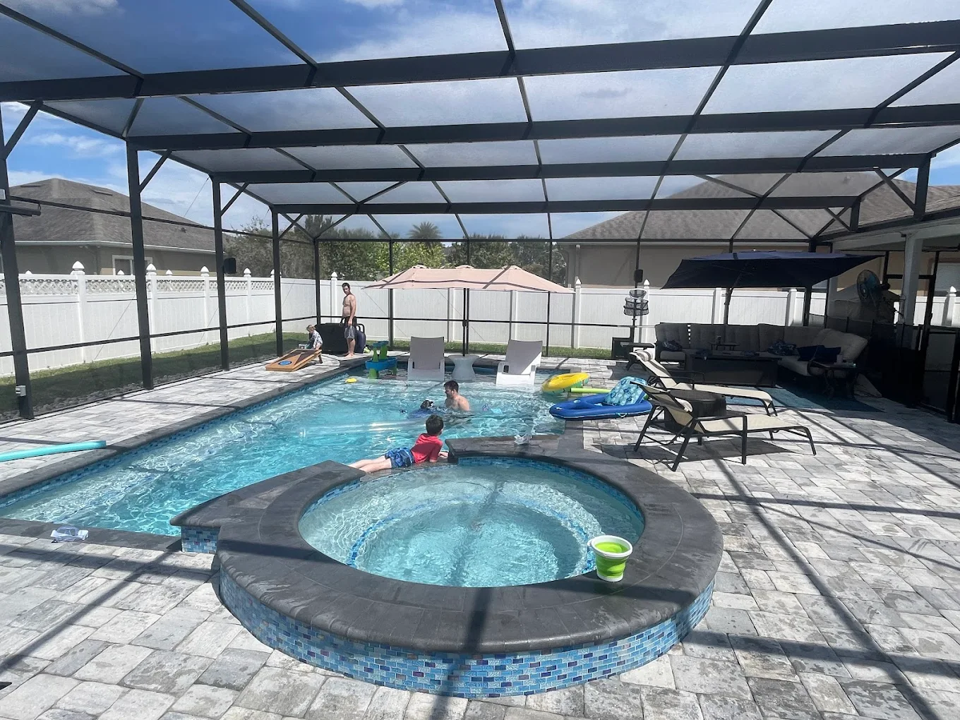 Modern Geometric pool project in Florida